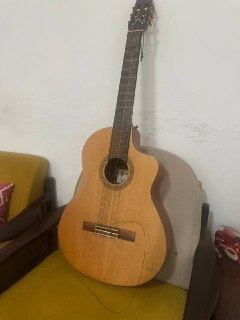 Gitar Akustik Genta Senar Nylon Tahun 2010